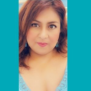 Meet your Posher, Dalia